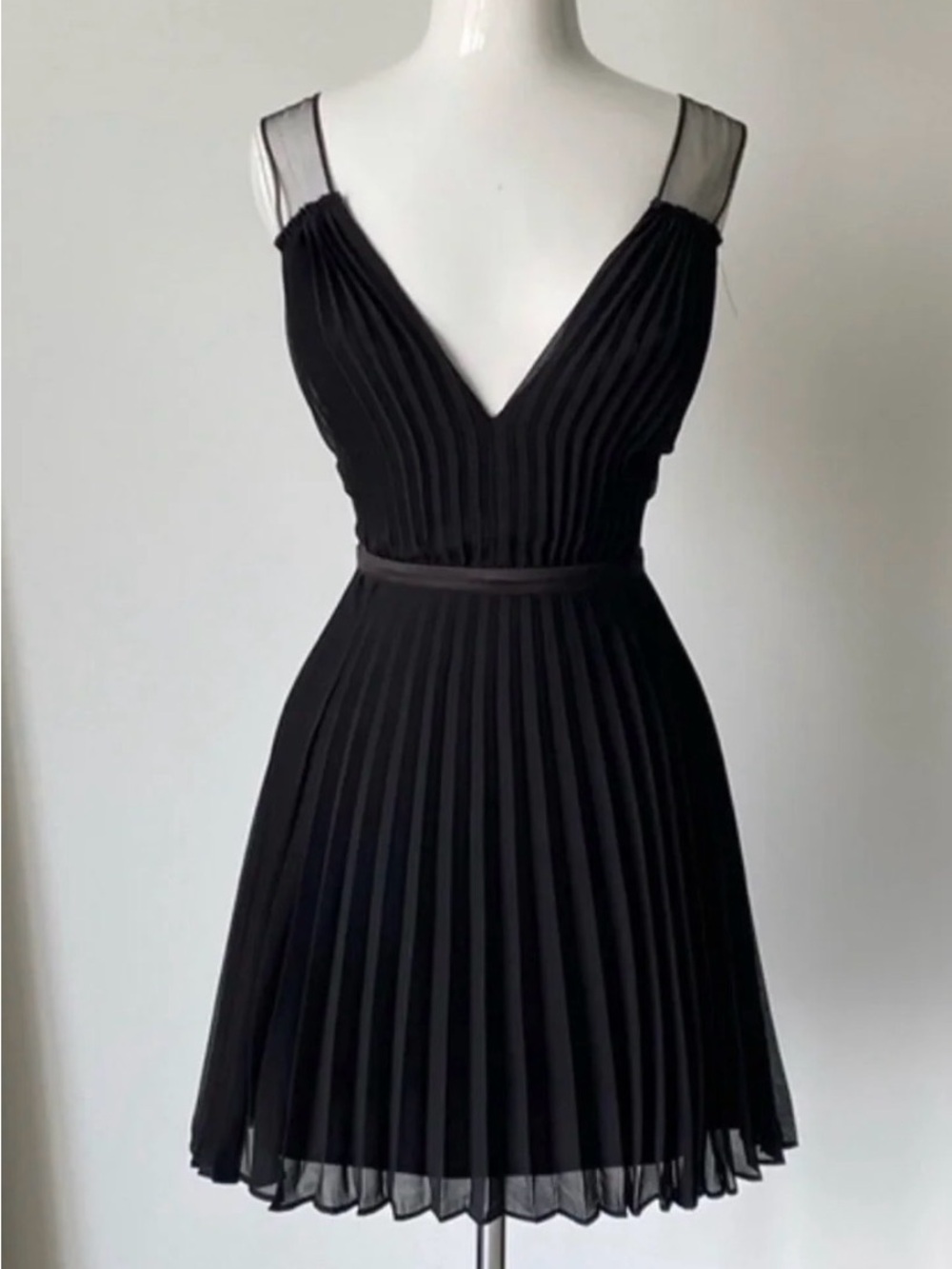 BEBE Black Pleated Mini Sexy Cocktail Dress Sheer Mesh Cutout Satin Waist‎ Sz 0